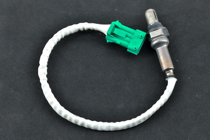 Anti-pollution oxygen sensor