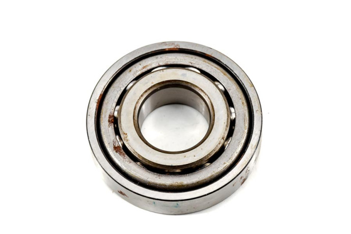 Rear hub roller bearing