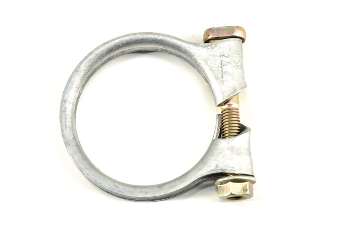 Exhaust attachment clamp