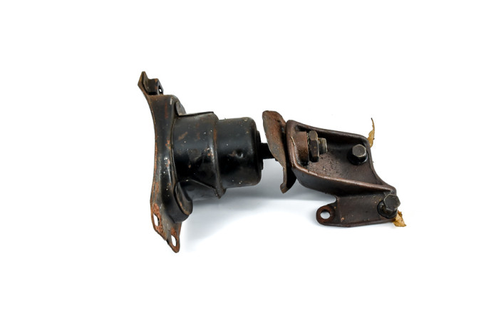 Used ​​rear right engine mount