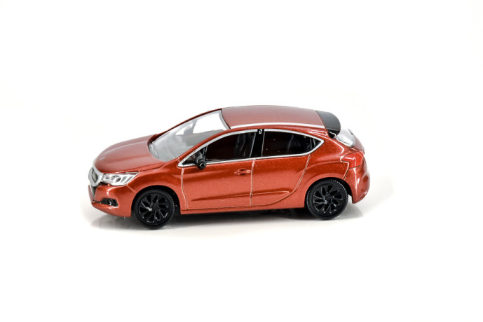 1/64 ds 4 2015 red