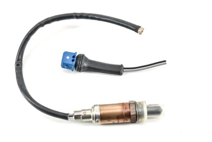 Anti-pollution oxygen sensor