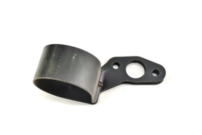 Patte de maintien canalisation carburant