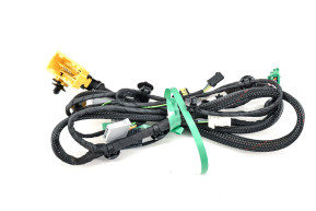 Central harness right seat